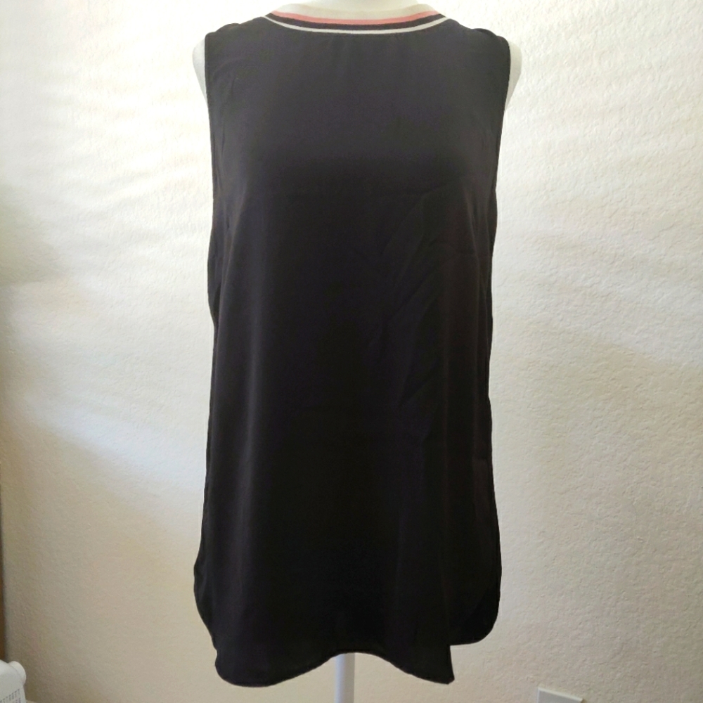H&M Collared Sleeveless Top